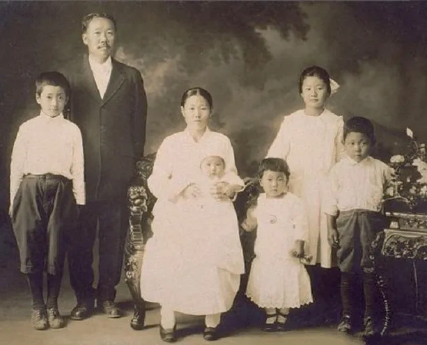 Kimchi in the Instant Pot: How Korean American Families Are Writing New Food Stories Across Generations